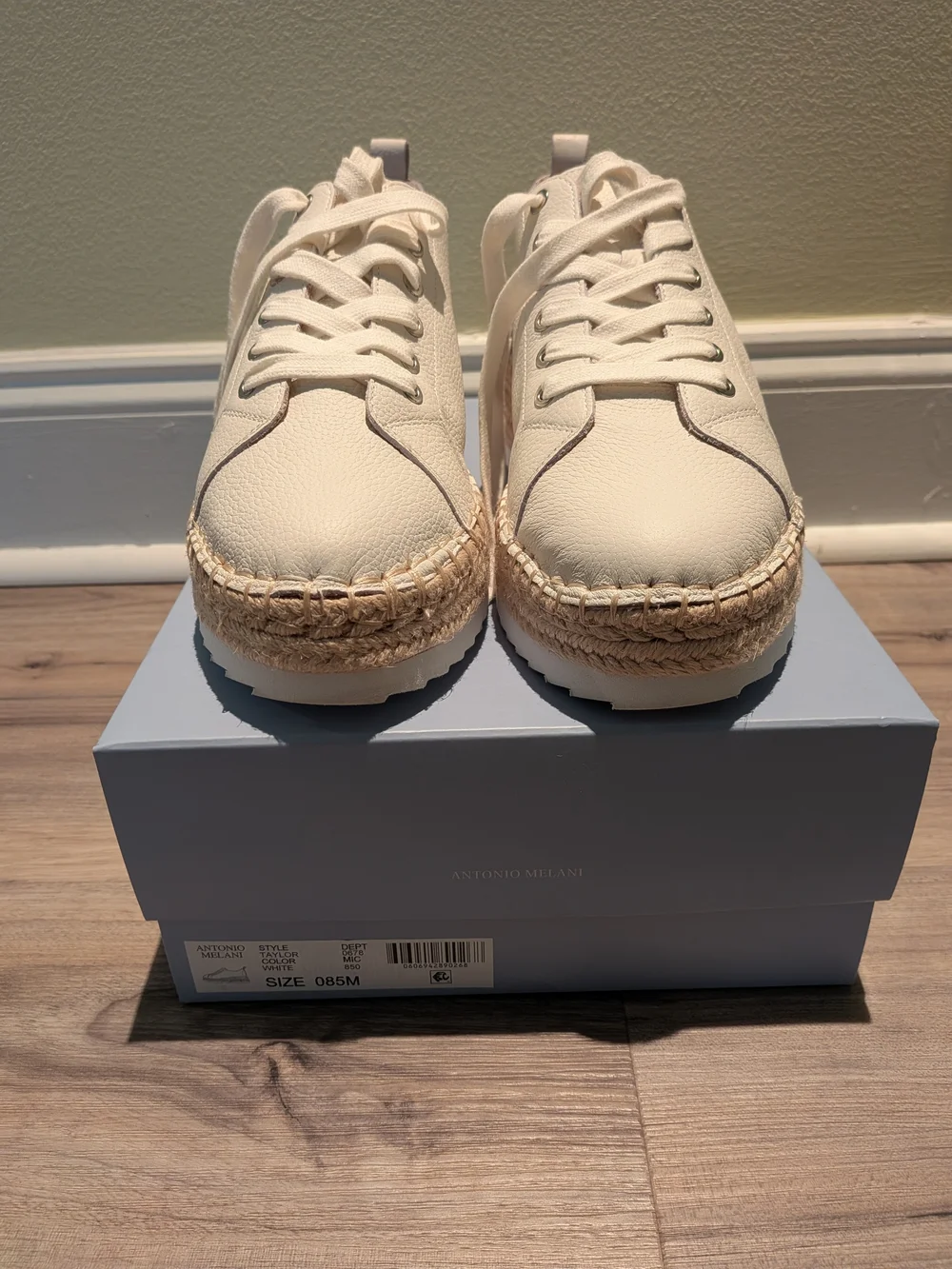 NWT Antonio Melani  Espadrille Platform Sneaker